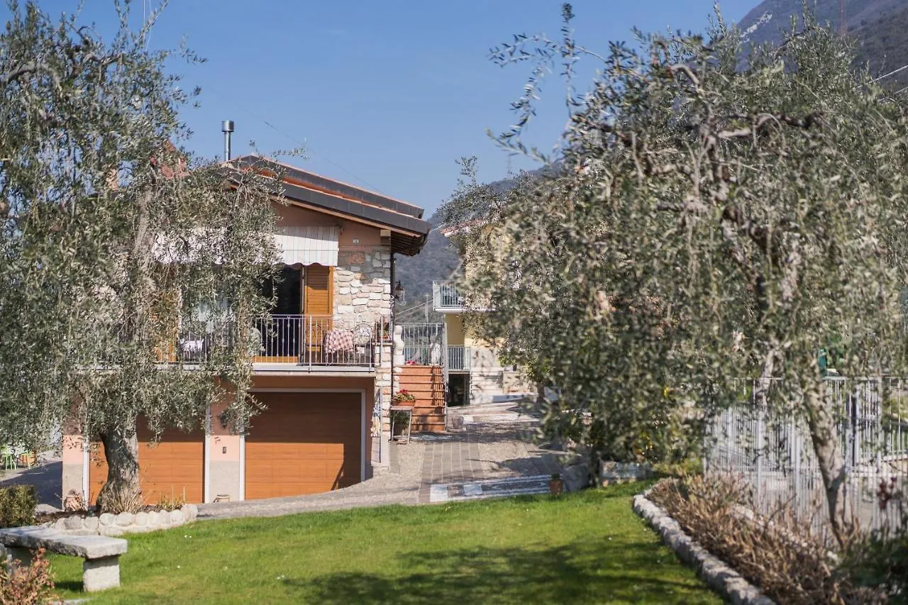 Appartamenti Ceccherini Rosa-Viola Malcesine Holiday home