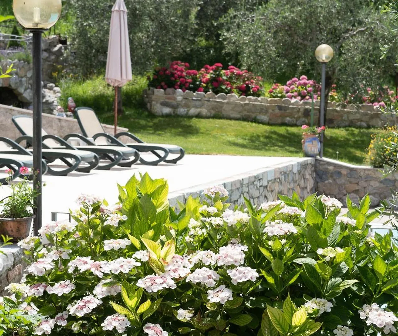 Appartamenti Ceccherini Rosa-Viola Malcesine Holiday home